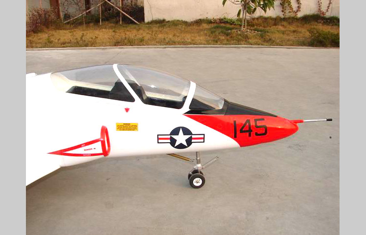 ジェットラジコンT-45 機体アップ画像3