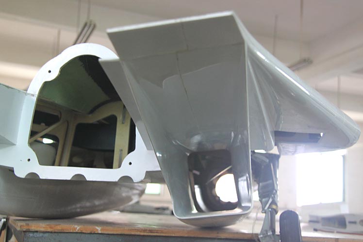 スカイマスターSkymaster F14内部